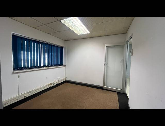 72M² OFFICE TO LET IN EMPANGENI CENTRAL